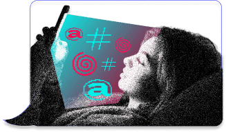 Persona en celular chateando